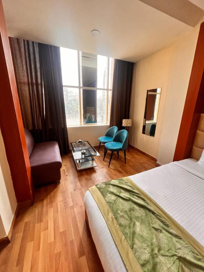 Oyster Pearl I Near Medanta Hospital I Sec-39 I Gurgaon Hotel Екстериор снимка
