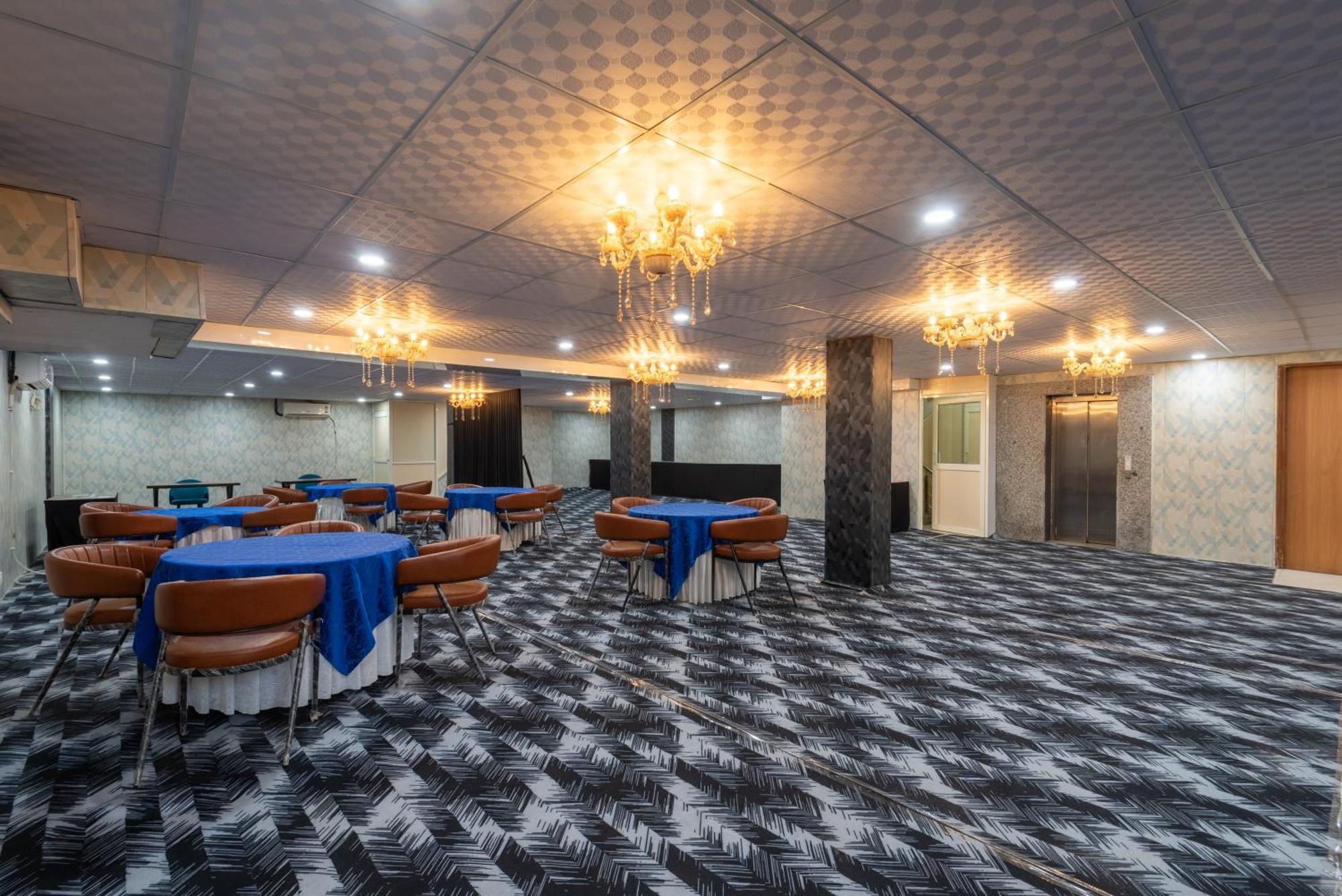 Oyster Pearl I Near Medanta Hospital I Sec-39 I Gurgaon Hotel Екстериор снимка